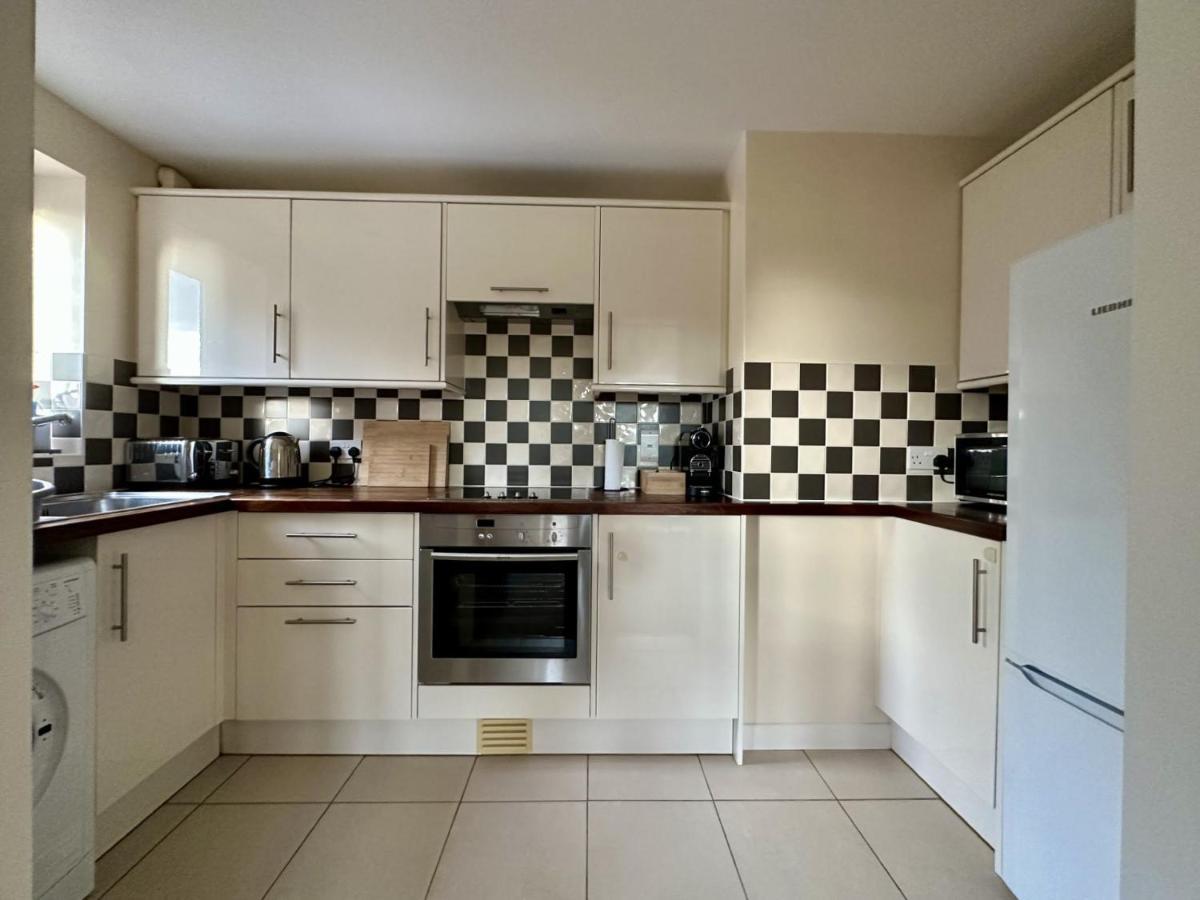 Super Apartment Next To Bicester Village Sleeps 4 Екстериор снимка