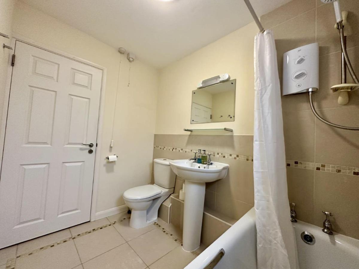 Super Apartment Next To Bicester Village Sleeps 4 Екстериор снимка