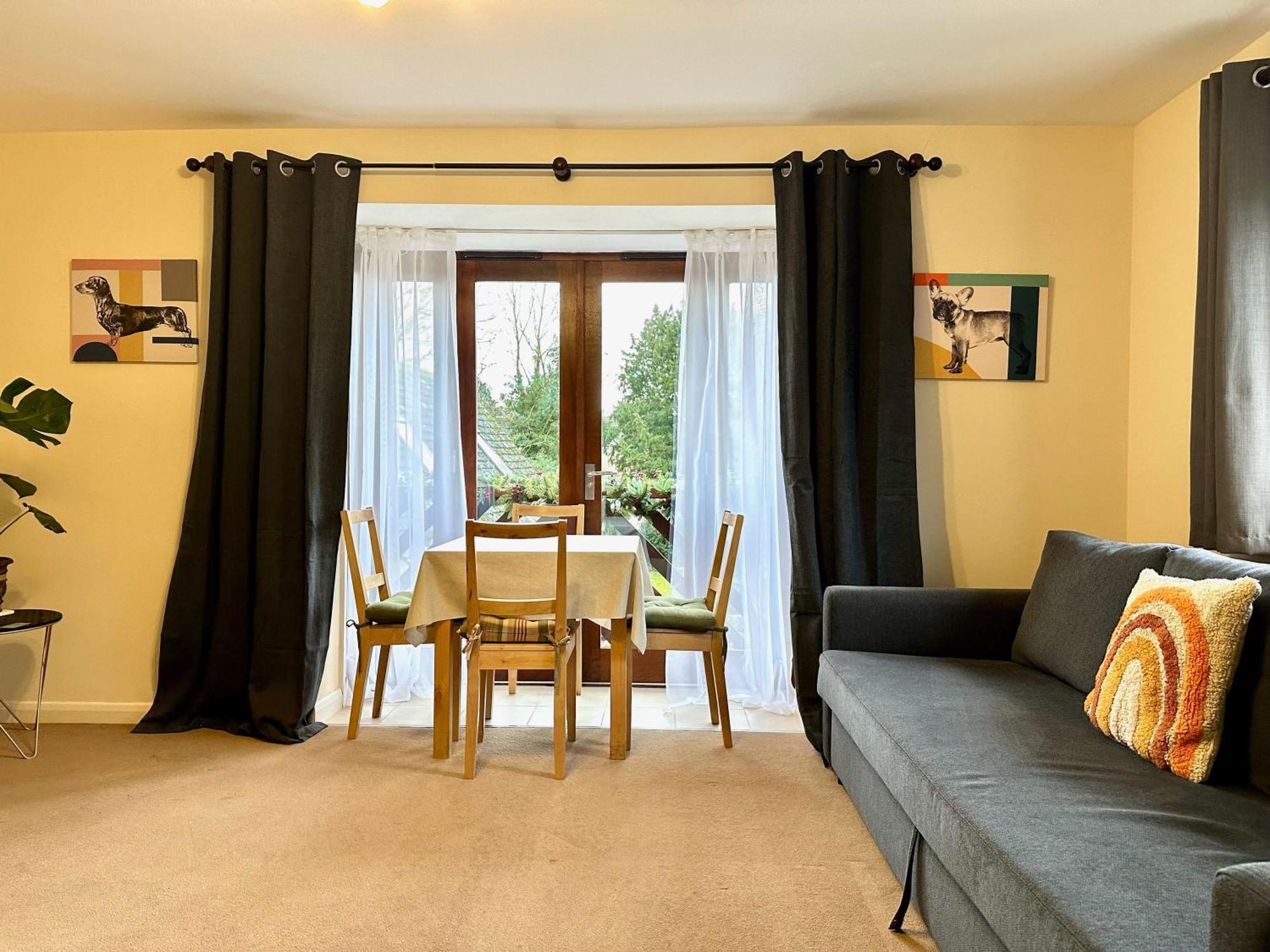 Super Apartment Next To Bicester Village Sleeps 4 Екстериор снимка